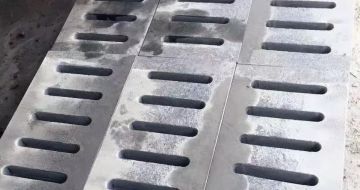 鹤岗 芝麻灰石材沟盖板