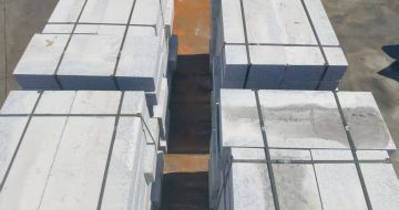 鹤岗 路沿石装车出货