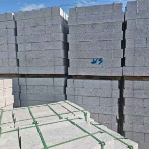 鹤岗 路沿石，路侧石-尺寸标准、颜色均匀