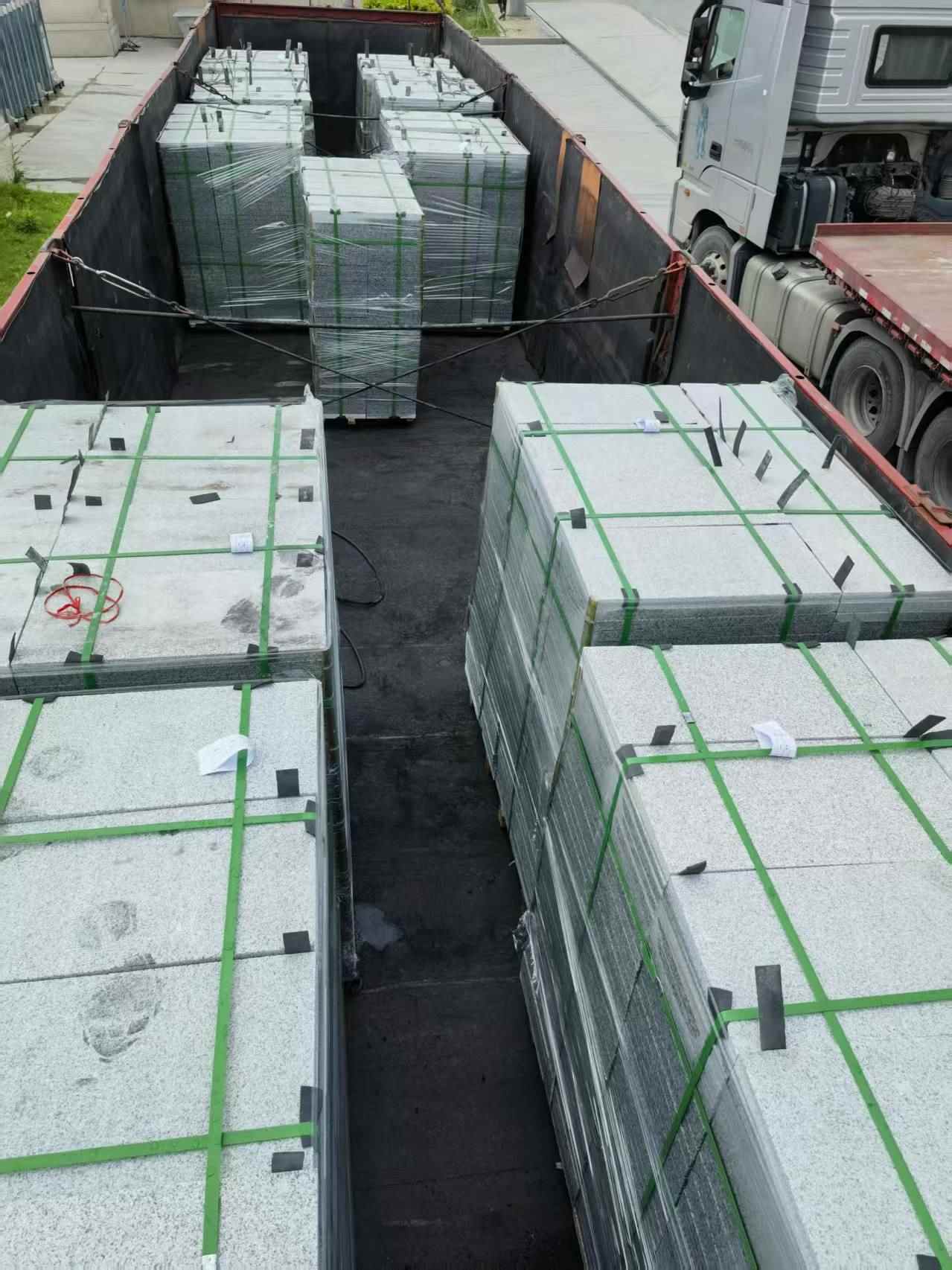 鹤岗 芝麻白3公分火烧成品-发货