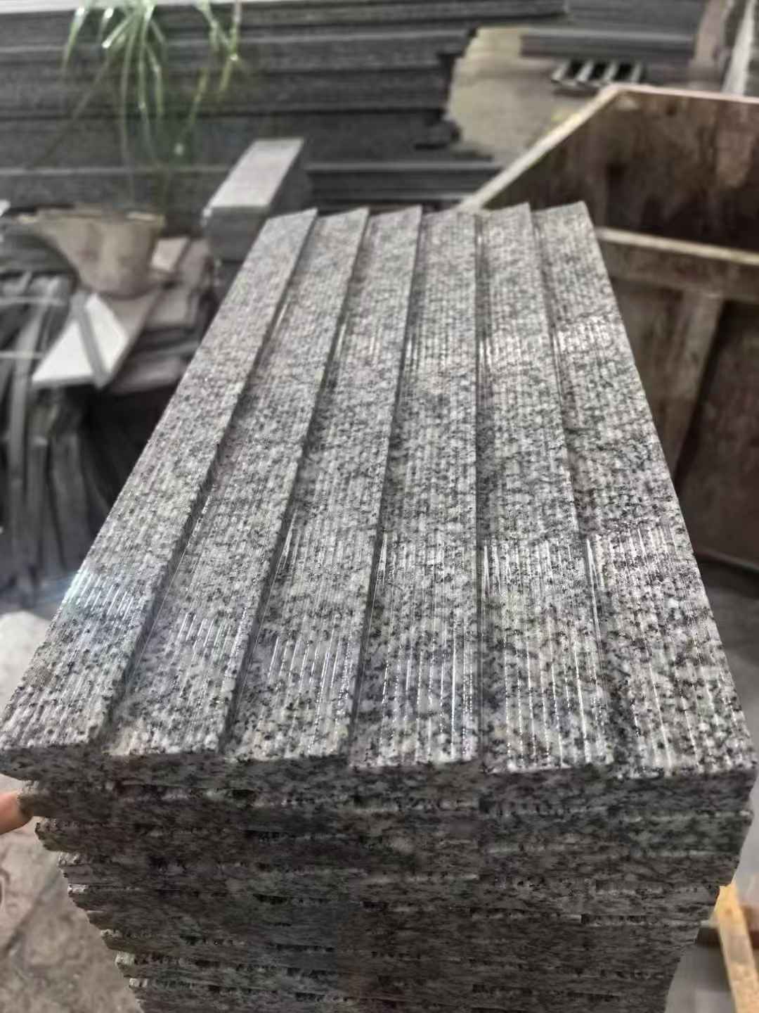鹤岗 狼牙石