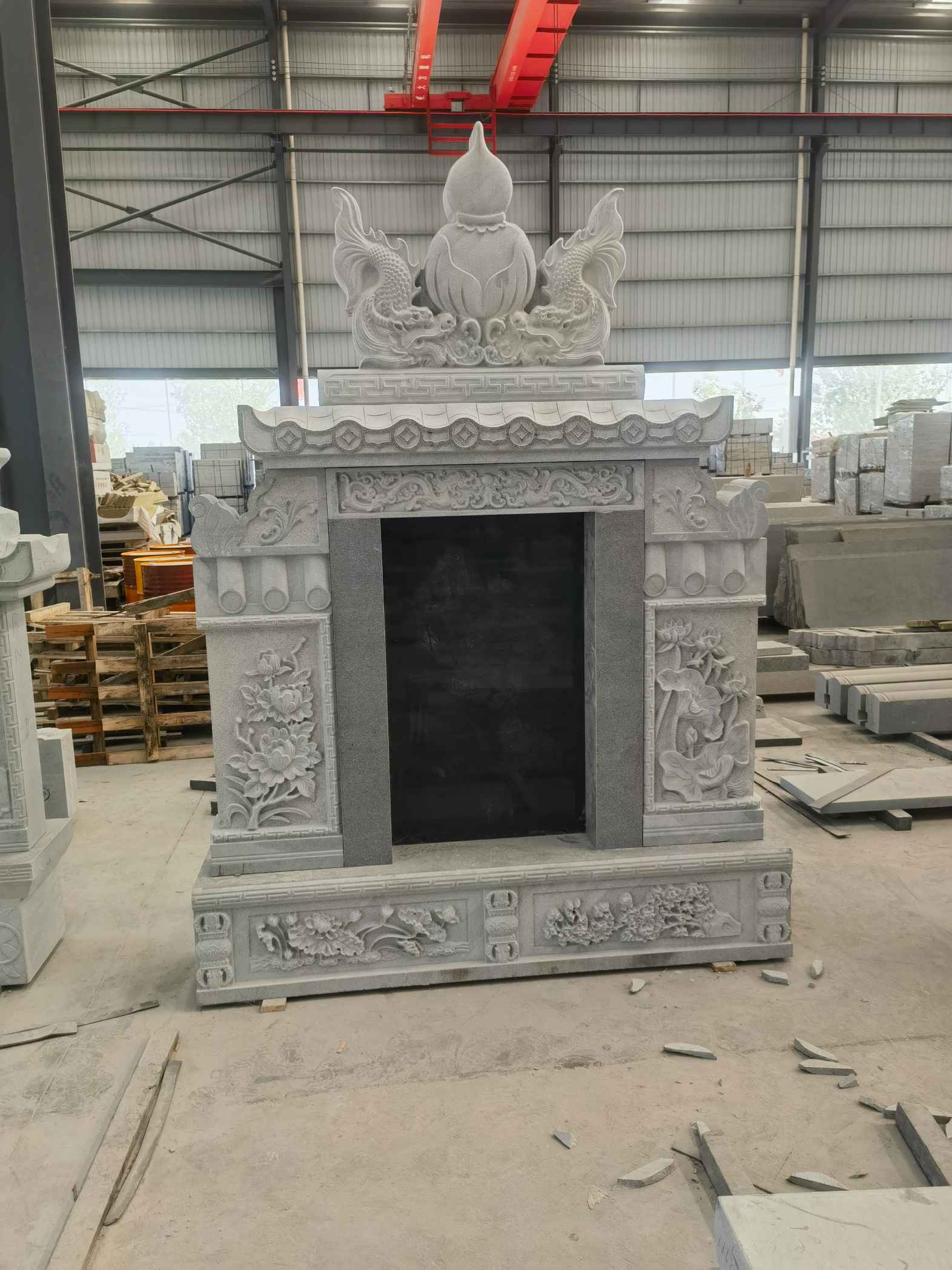 鹤岗 芝麻灰高档墓碑、土墓，一套也支持定做