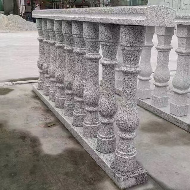 鹤岗 芝麻白圆形光面花瓶柱，栏杆