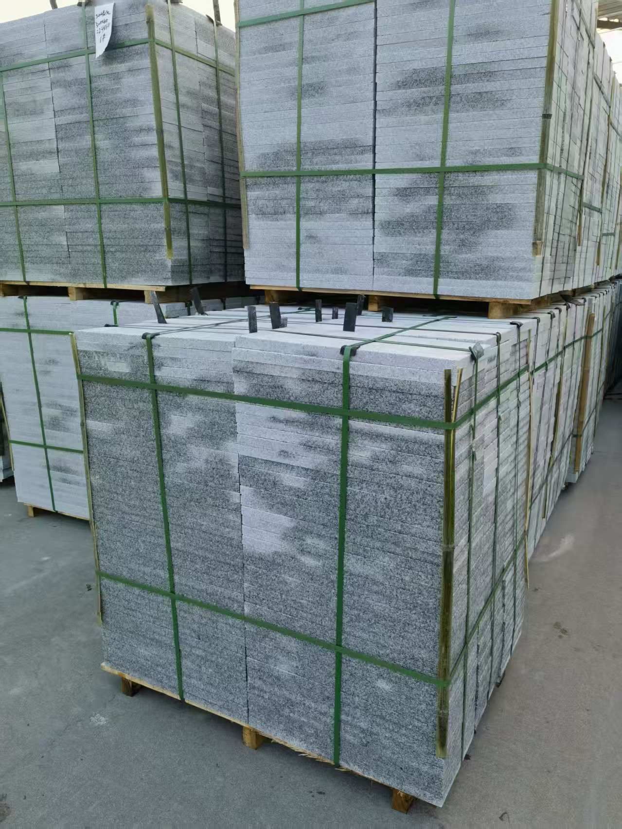 鹤岗 芝麻白地铺石材