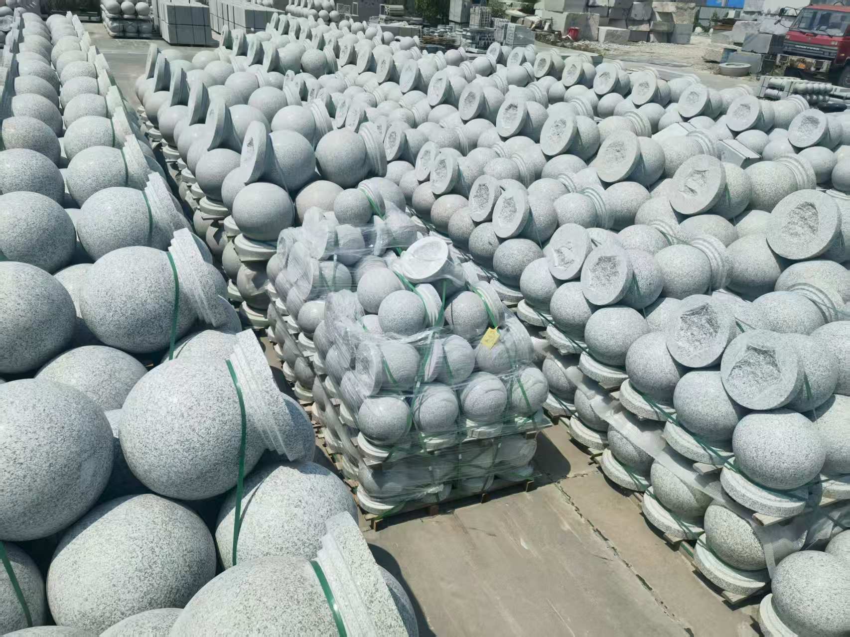 鹤岗 花岗岩实心圆球，石球，挡车球，挡车石，车止石，路障石。