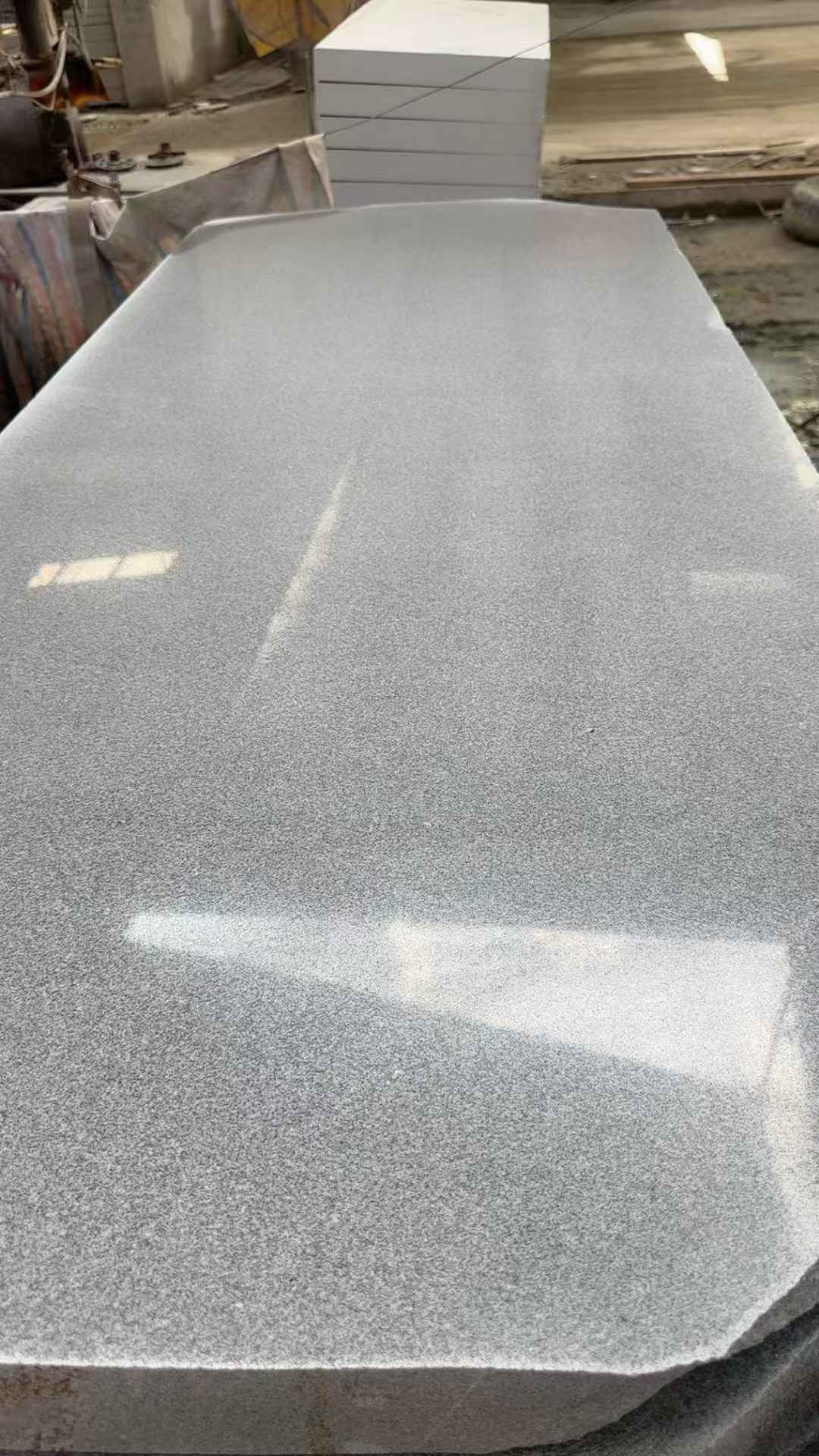 鹤岗 芝麻灰磨光面