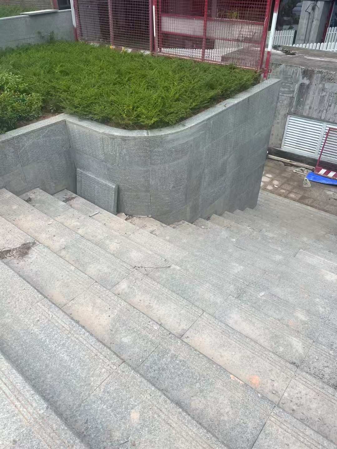 鹤岗 芝麻黑火烧面铺装案例