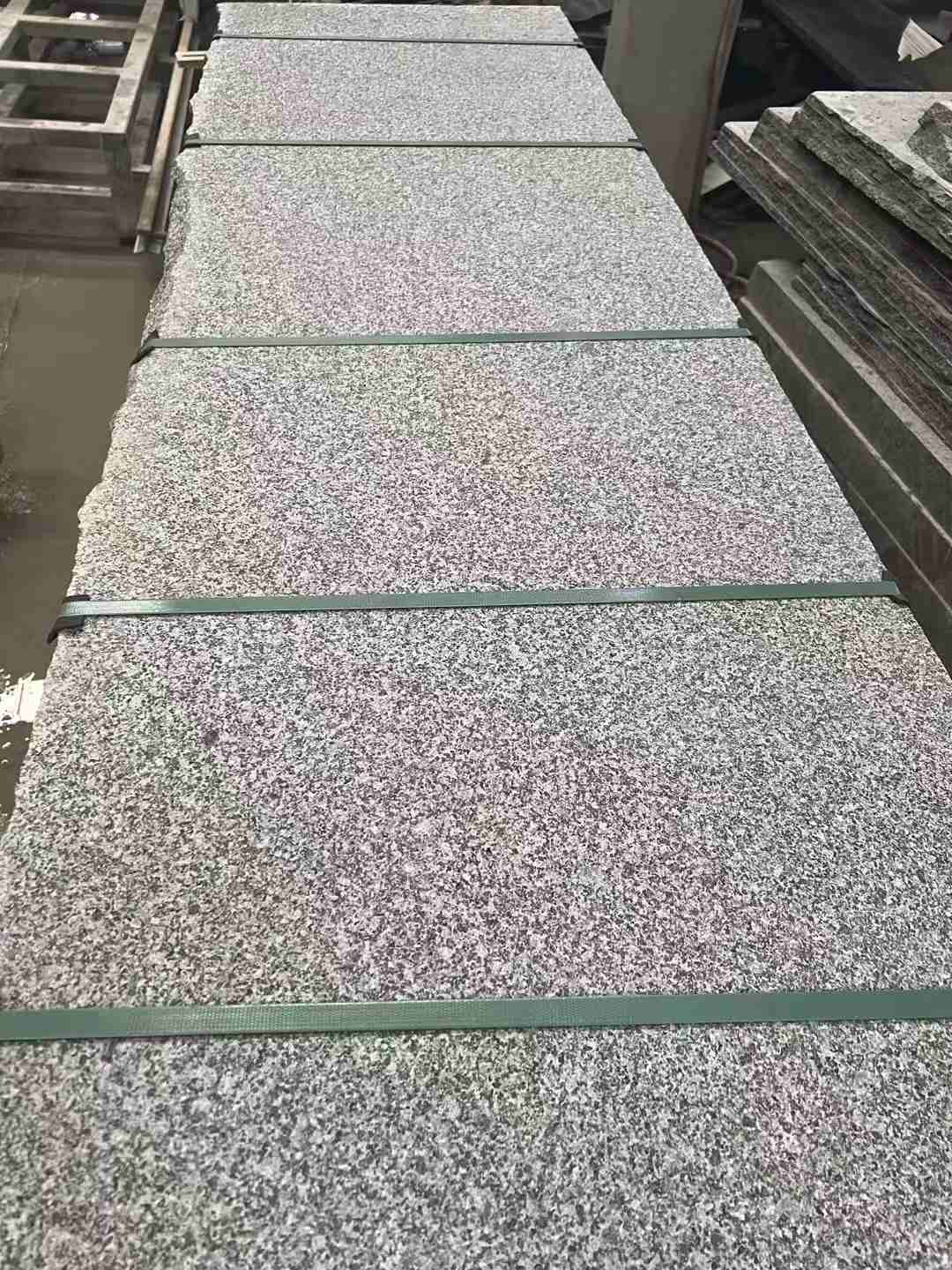 鹤岗 芝麻黑火烧面